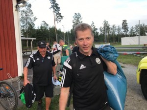 Förre Hordaspelaren Ingvar Pettersson , coach i Lammhult, gav ingen nåd .